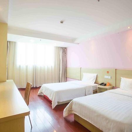 7Days Inn Deyang Zhongjiang Kuishan Park Dış mekan fotoğraf